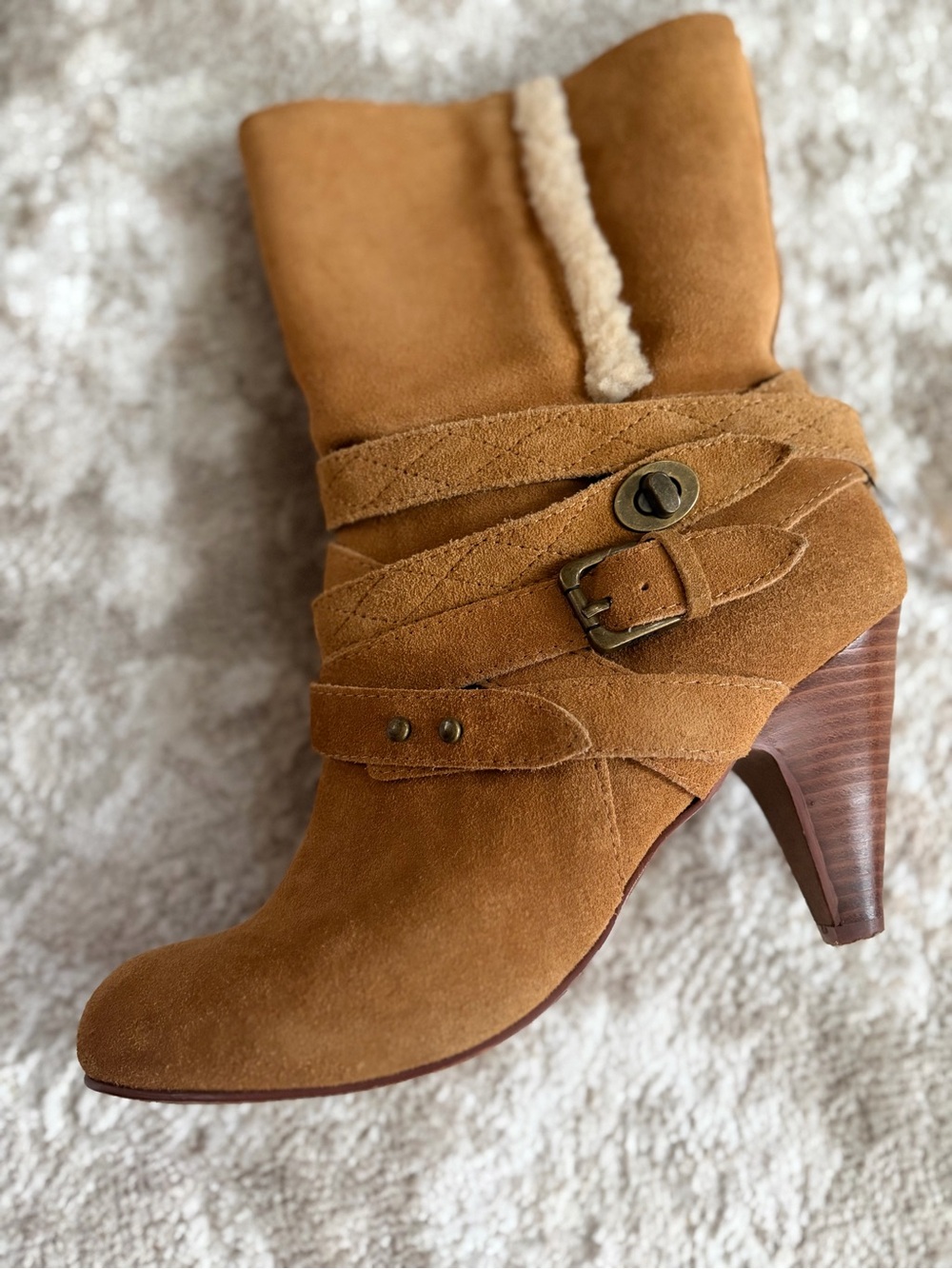 Nine West Cruzal 1 Tan Suede Faux Shearling Round Toe Boots Size 8
